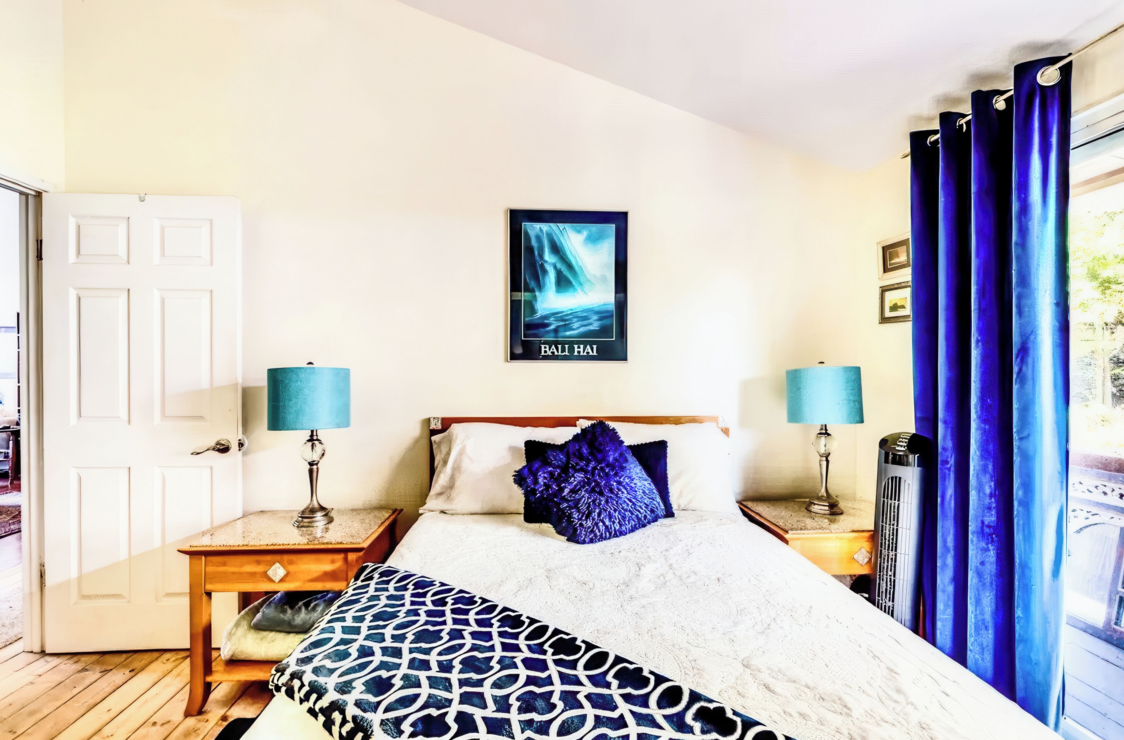 Room, 1 Queen Bed | Free WiFi