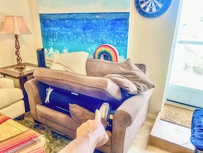 Habitación Deluxe, lanai | Área de sala de estar