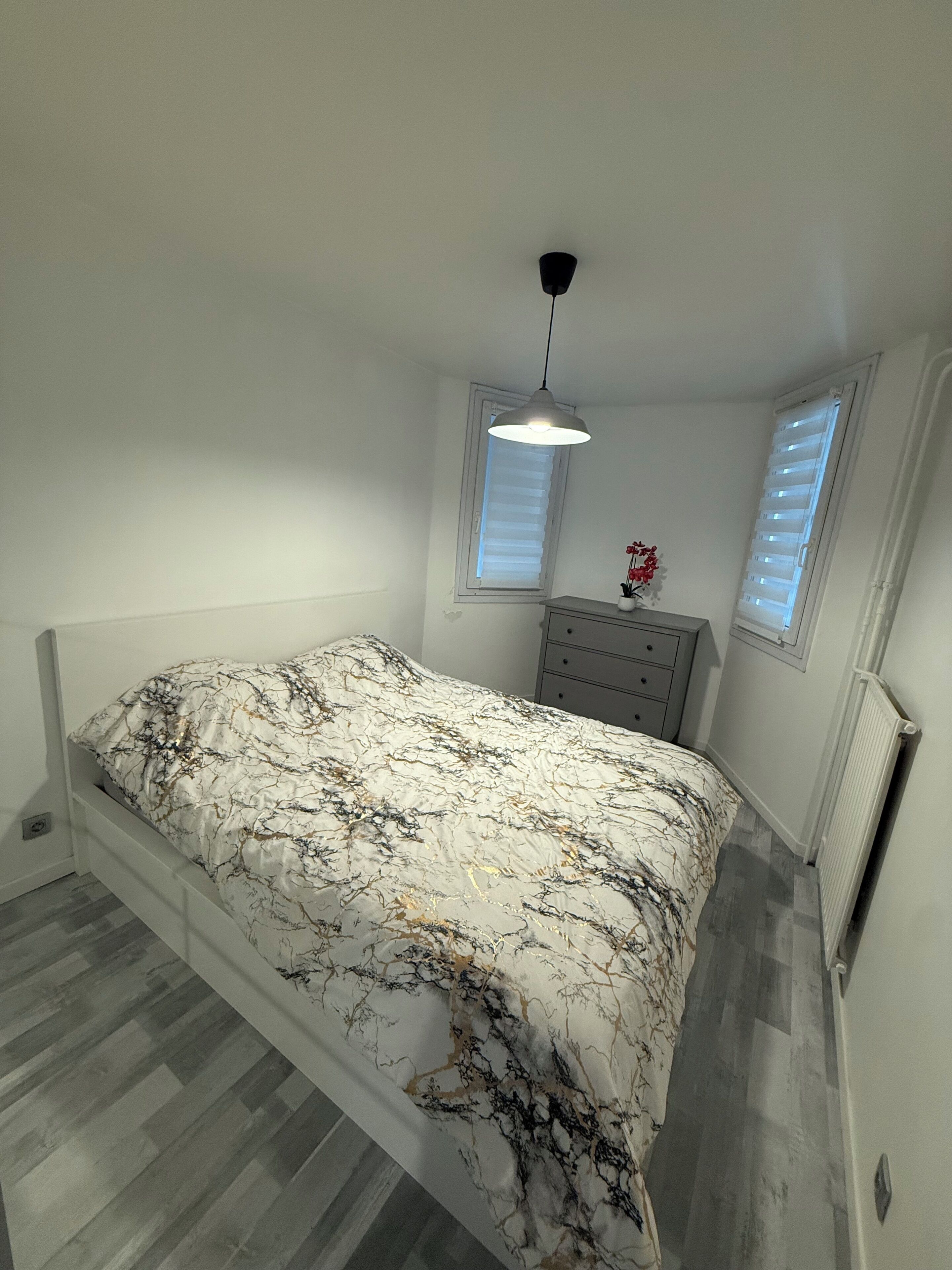 1 bedroom, iron/ironing board, WiFi (free), bed sheets