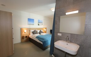 4 Schlafzimmer, Bügeleisen/Bügelbrett, kostenloses WLAN