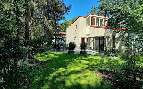 Bosfluiter 1 luxury vacation home