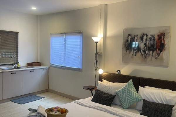 Deluxe Apartment, Courtyard View | Front of property