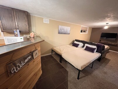 Quaint 1-bedroom townhome with AC in Kemmerer