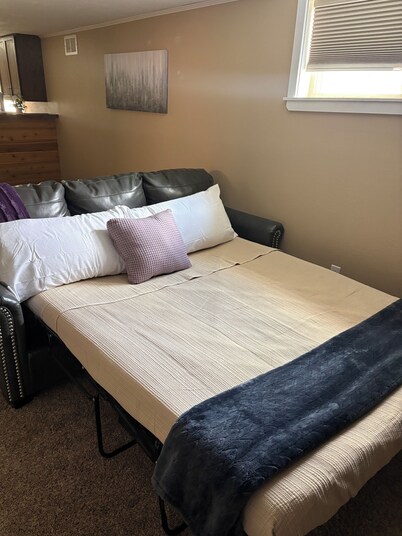 Quaint 1-bedroom townhome with AC in Kemmerer