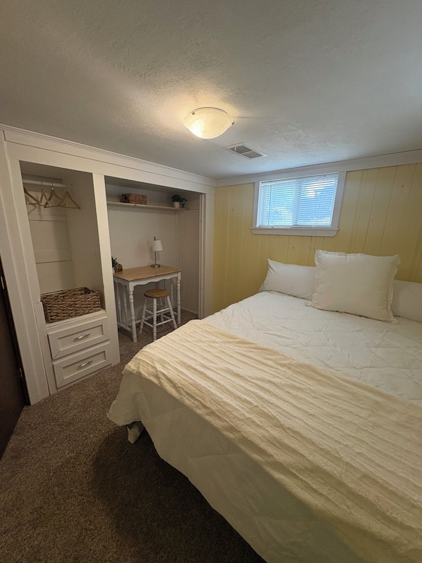 1 bedroom, WiFi, bed sheets