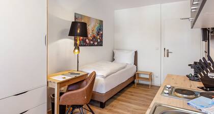 Studio-Apartment 'Möbliertes Radebeul' mit Balkon und WLAN