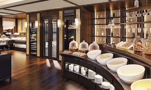 Dining - Orchid Luxury Cruise (Halong)