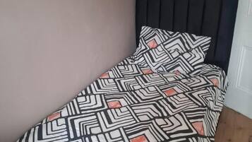 2 bedrooms, bed sheets