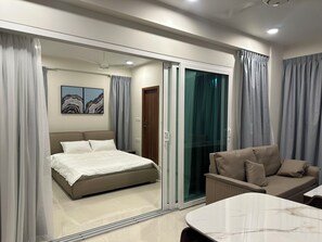 Soundproofing, iron/ironing board, free WiFi - The Oceanview Grand Maldives (Male)