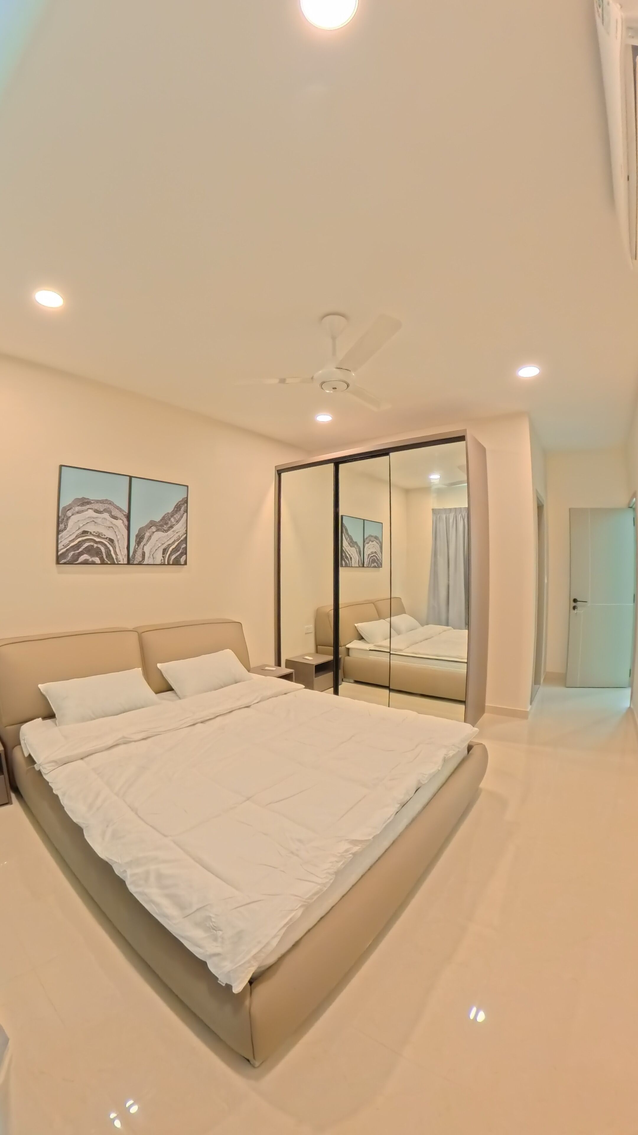 City Apartment, Balcony, Ocean View | Soundproofing, iron/ironing board, free WiFi