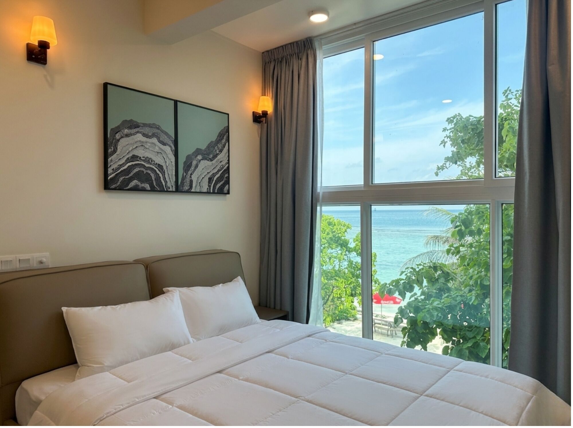 Deluxe Apartment, Balcony, Sea View | Soundproofing, iron/ironing board, free WiFi