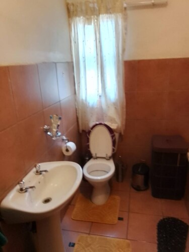 Room-ametis Crescent Apartment