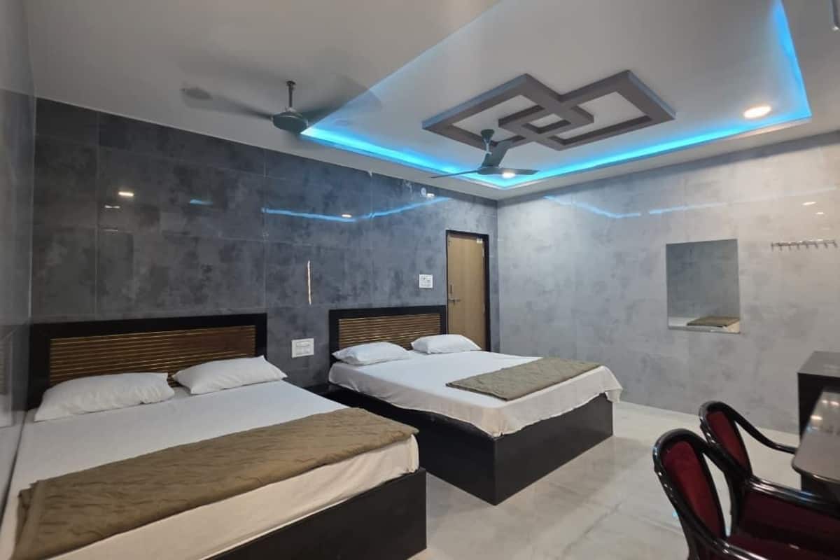 Family Quadruple Room | Desk, WiFi (free)