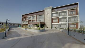 Ngoại thất