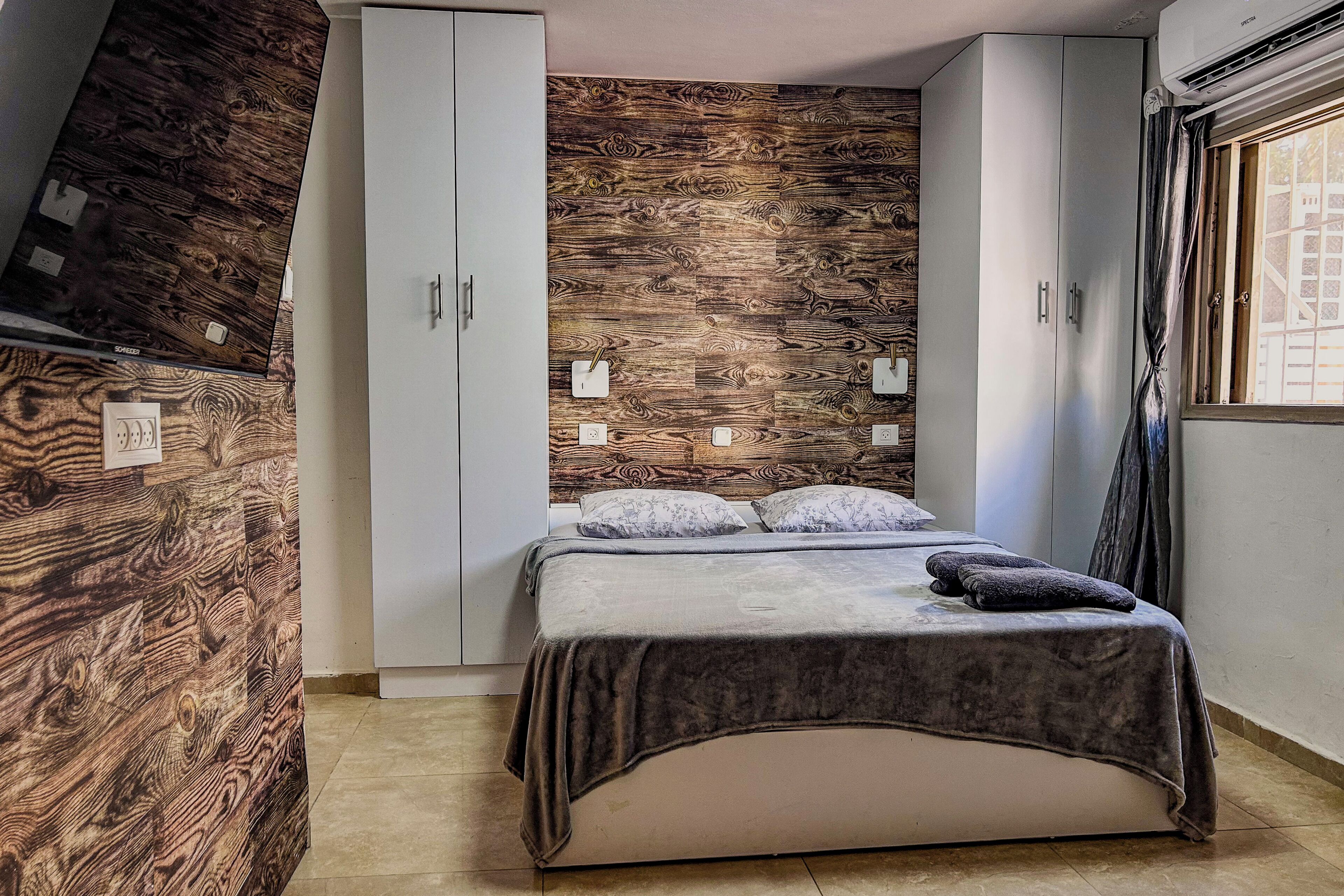 1 bedroom, WiFi, bed sheets