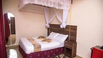 Apartemen, balkon, pemandangan kota | Setrika/meja setrika dan Wi-Fi gratis