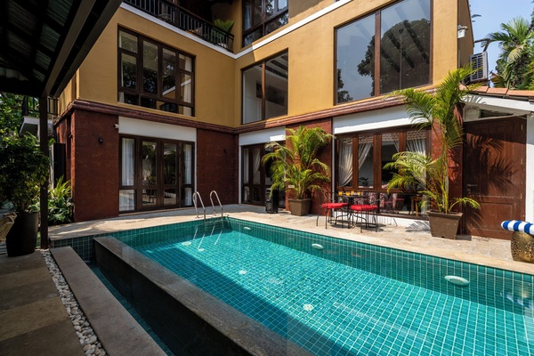 Outdoor pool