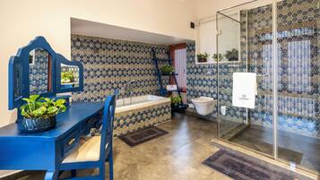 Villa Deluxe, 4 chambres, piscine privée | Salle de bain
