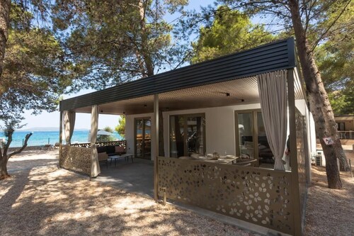 Maris Villas