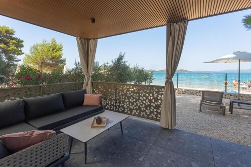Maris Villas