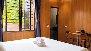 Deluxe Room, Garden View | Iron/ironing board, WiFi (free)