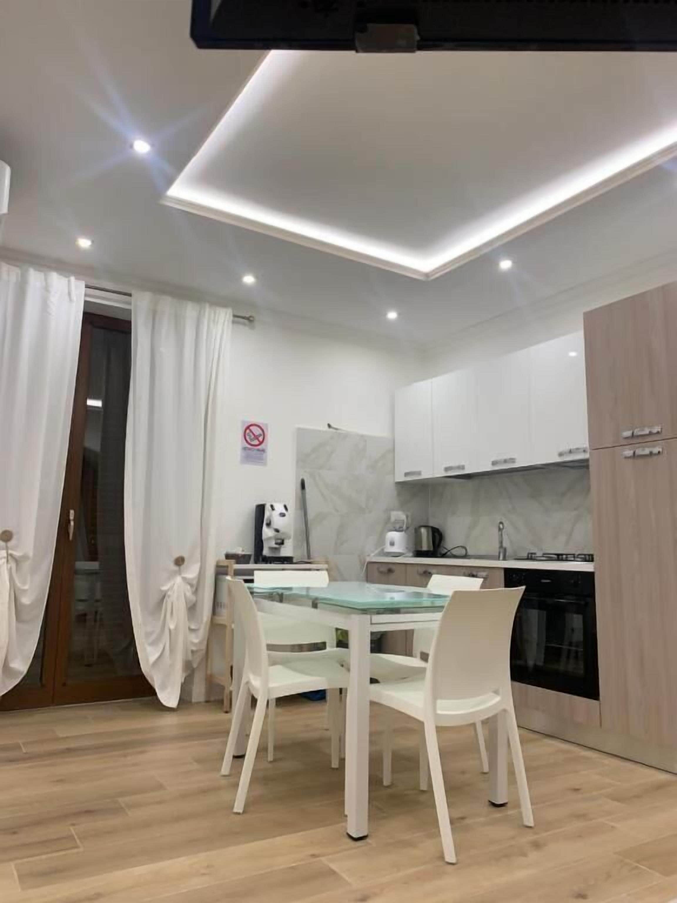 Phòng đôi, ban công, quang cảnh thành phố | Bếp riêng