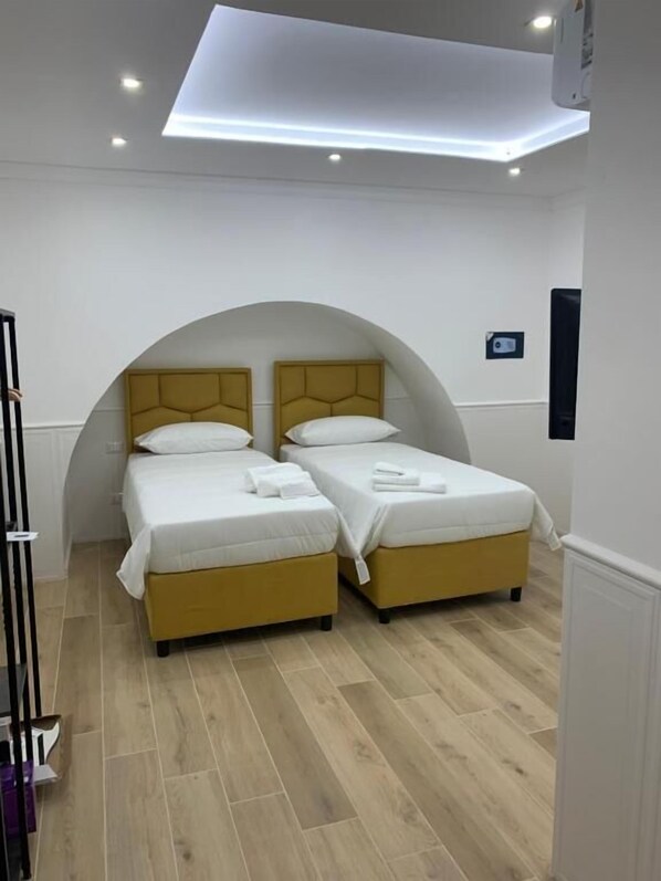 Chambre Double ou avec lits jumeaux, balcon, vue ville