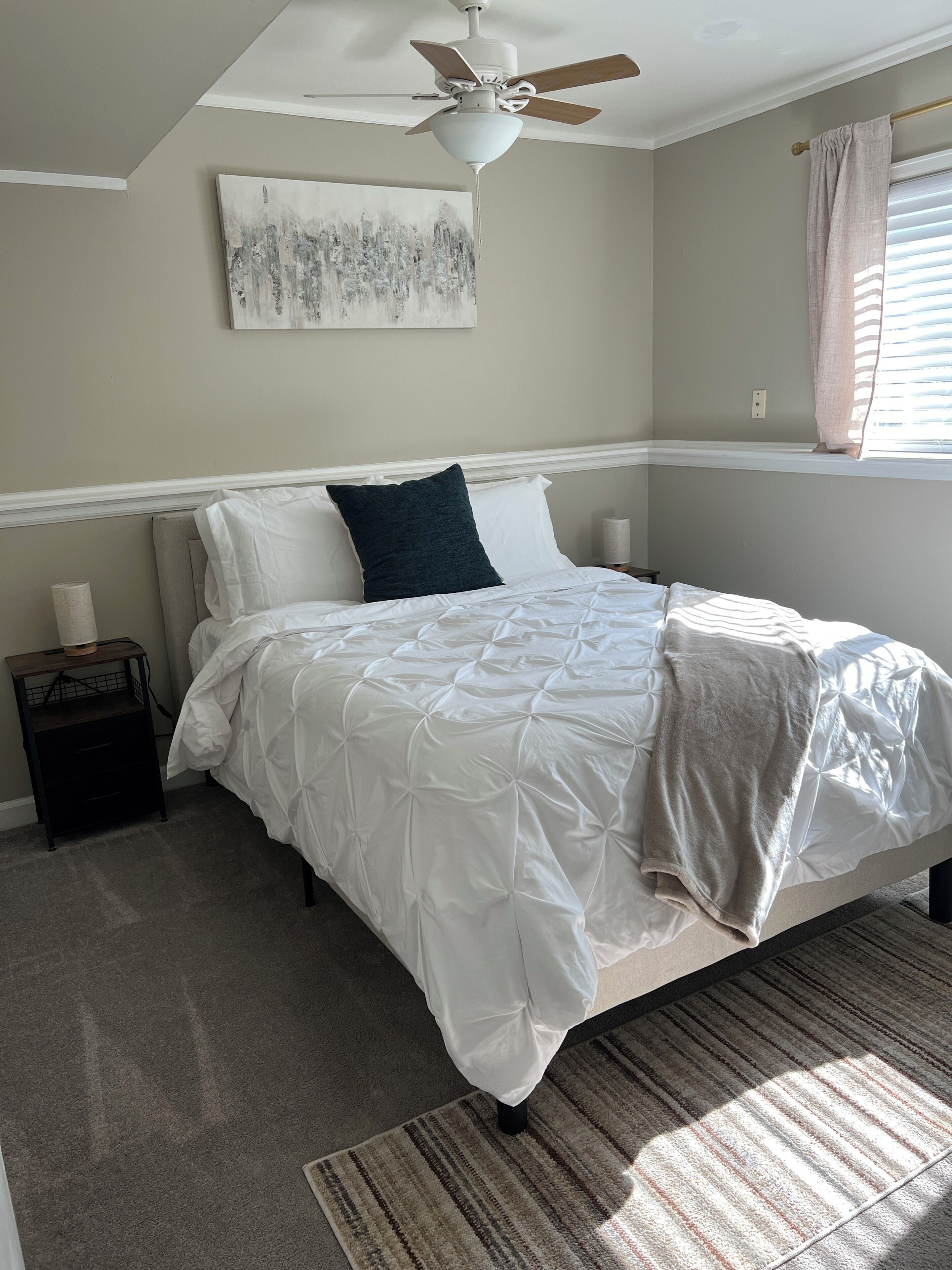 3 bedrooms, desk, iron/ironing board, WiFi