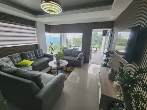 Avana Hills Tagaytay Manor Suites