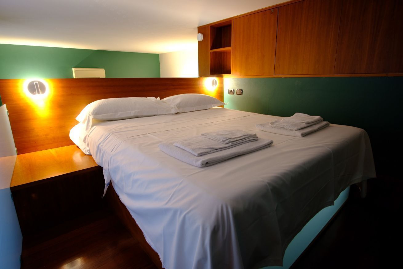 2 camere, ferro/asse da stiro