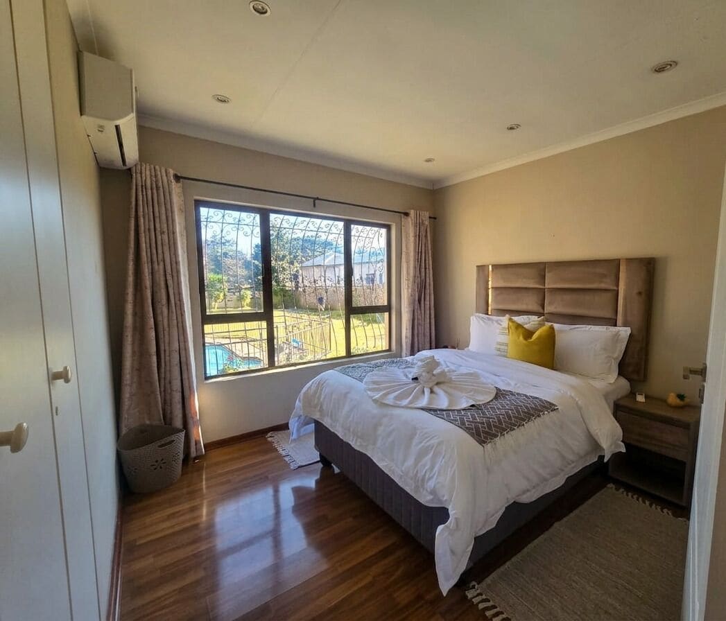 Double or Twin Room | In-room safe, iron/ironing board, free WiFi