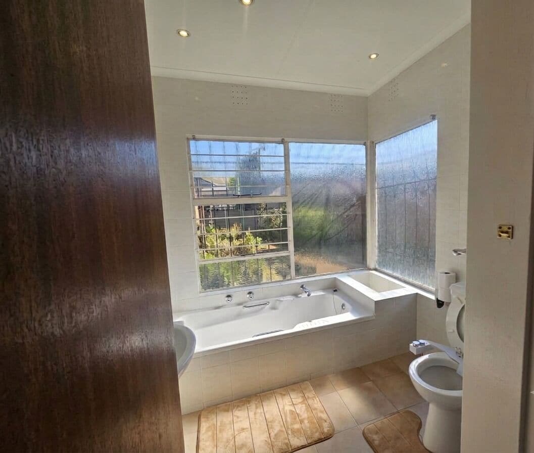 Double or Twin Room | Bathroom