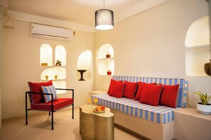 Living area - The Blue Root by Viraalay - 5 Bed Heritage Home Villa in Udaipur (Udaipur)