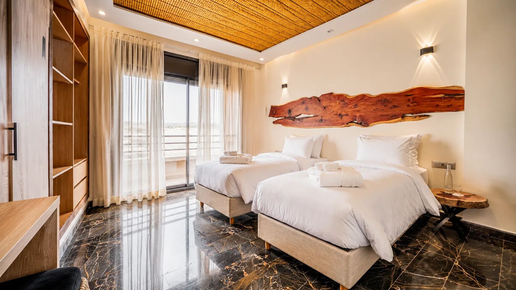 Chambre Deluxe avec lits jumeaux, balcon, vue sur le jardin
