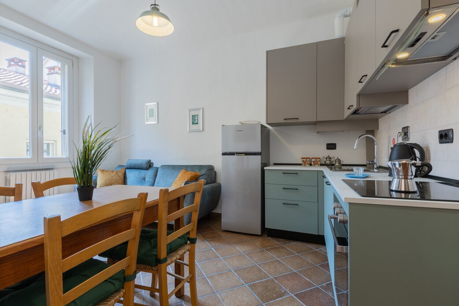 Fridge, oven, dishwasher, electric kettle