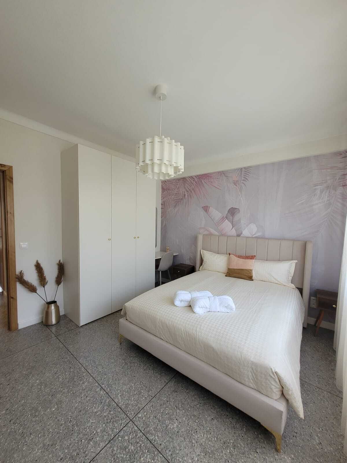 2 bedrooms, iron/ironing board, Internet, bed sheets