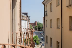 Unclassified image, 2 of 29, button - Finestra Sulle Porte Palatine by Wonderful Italy (Turin)