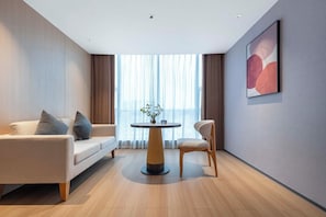 Standard Twin Room, City View | Living area | Printers - YIBON INTERNATIONAL HOTEL (Guiyang)