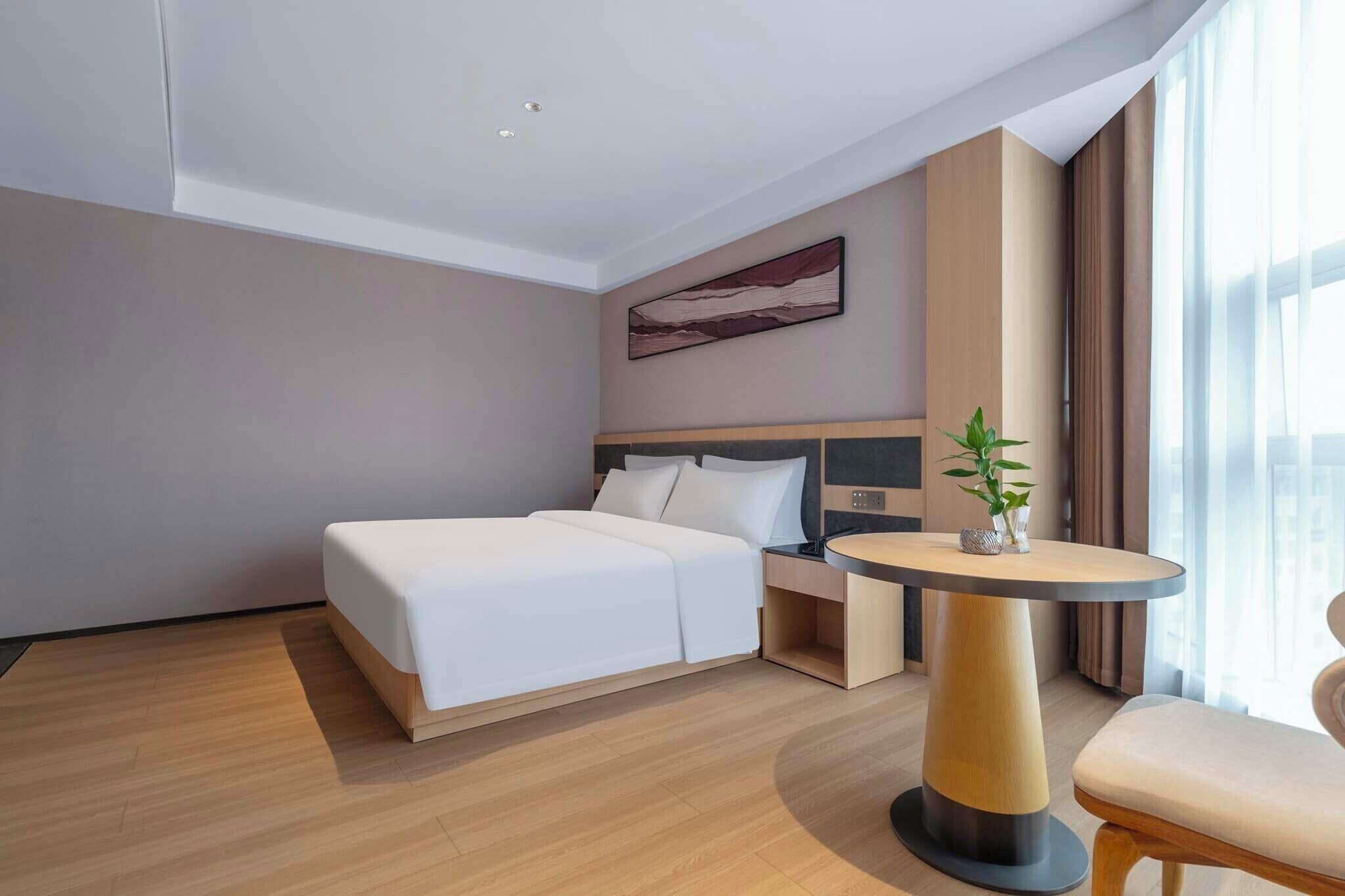 Standard Double Room, City View | Premium bedding, down comforters, blackout drapes, soundproofing