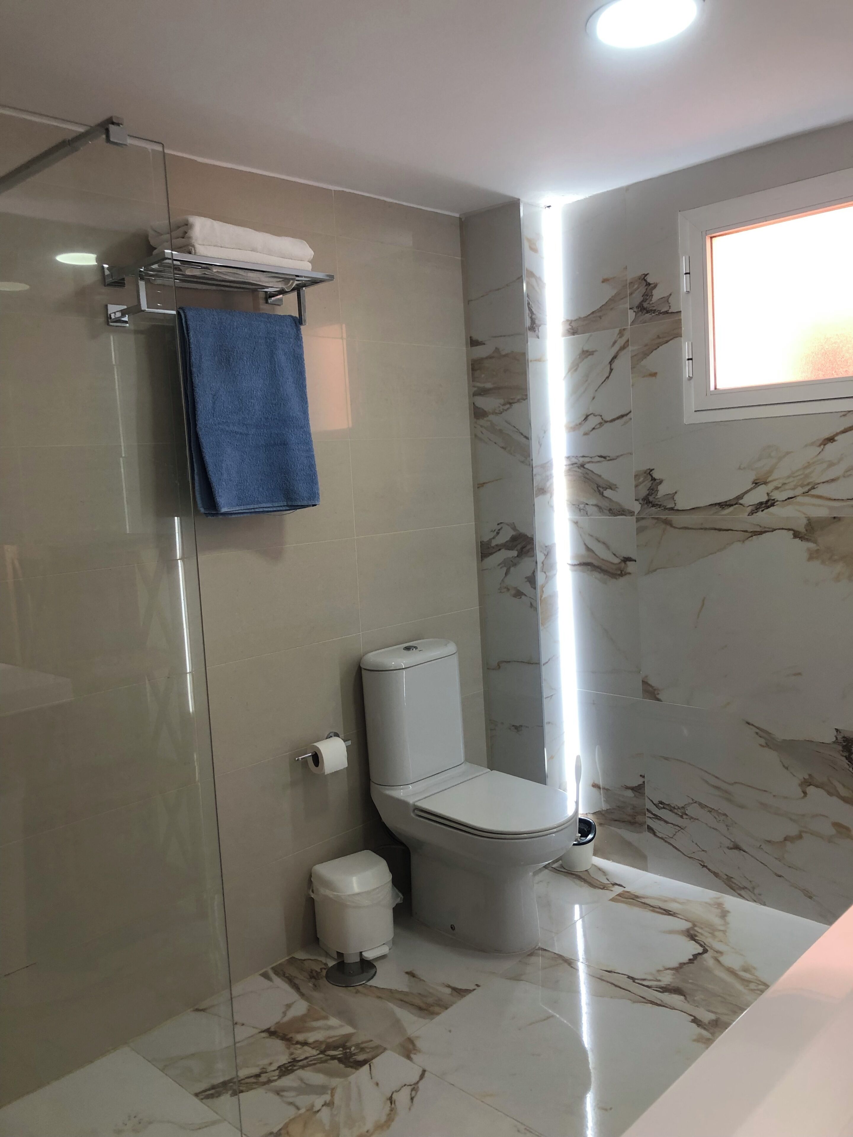 Apartment, Mountain View | Bathroom | Towels, soap, shampoo, toilet paper
