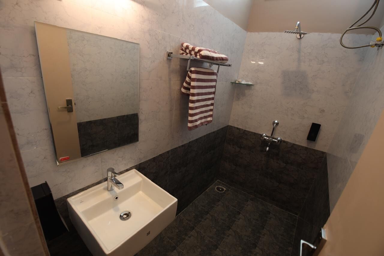 Shower, towels, soap