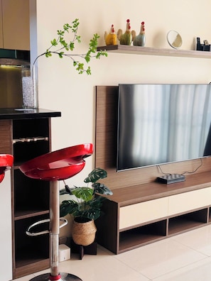 Family Apartment, 2 Bedrooms, Balcony, City View | Interior - Green Valley EmHouse (Ho Chi Minh City)