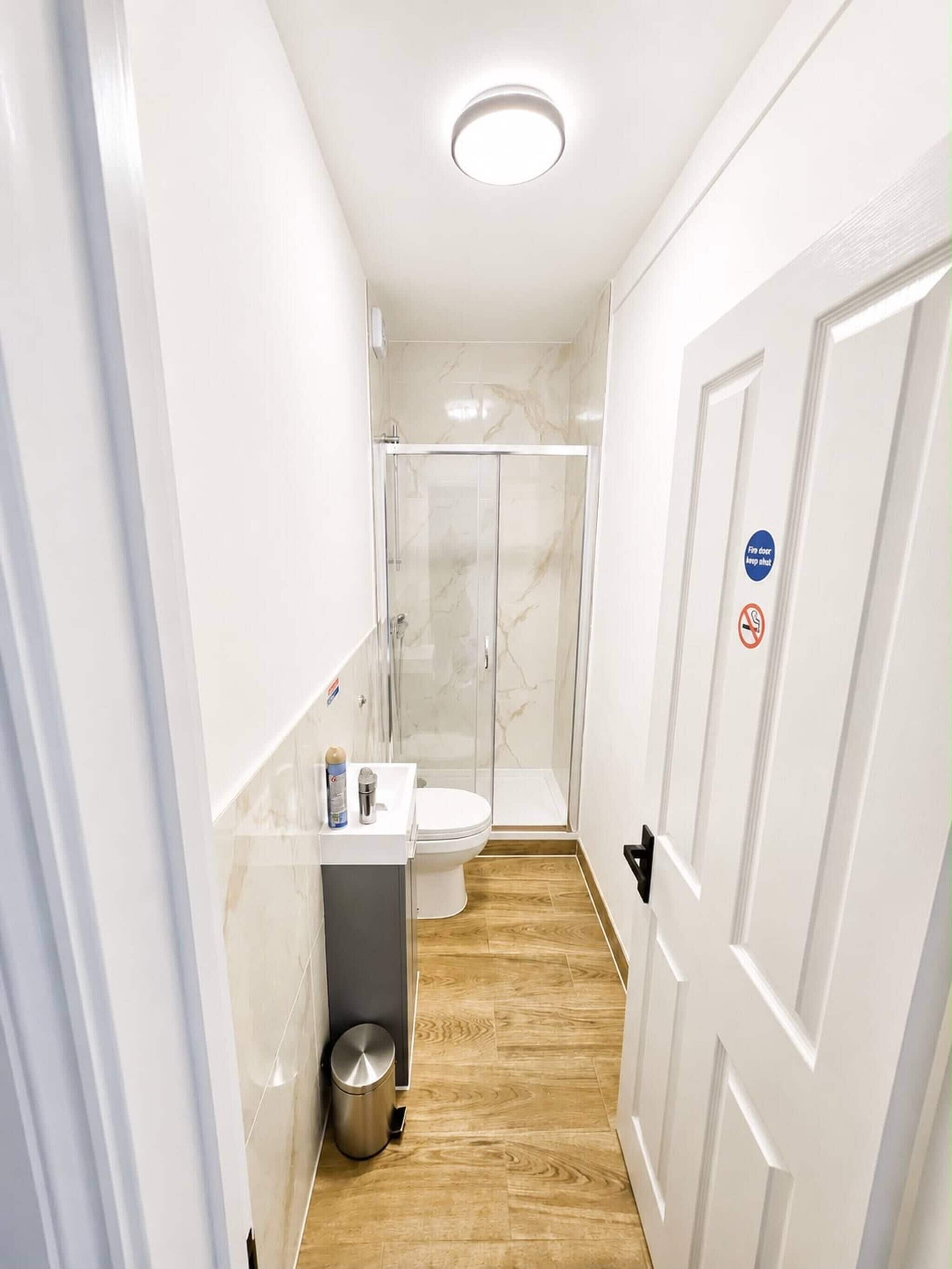 House, 4 Bedrooms | Bathroom