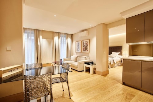 Nexus Santa María Luxury Apartments