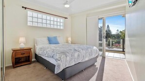 Unclassified image, 3 of 9, button - Victoria's Apartment | Riverfront, Pool, CBD (Rockhampton City)