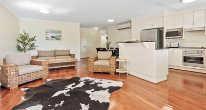 Victoria's Apartment | Riverfront, Pool, CBD
