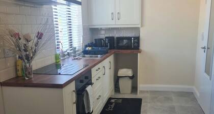 Rural County Sligo Studio, Sleeps 2 With Parking