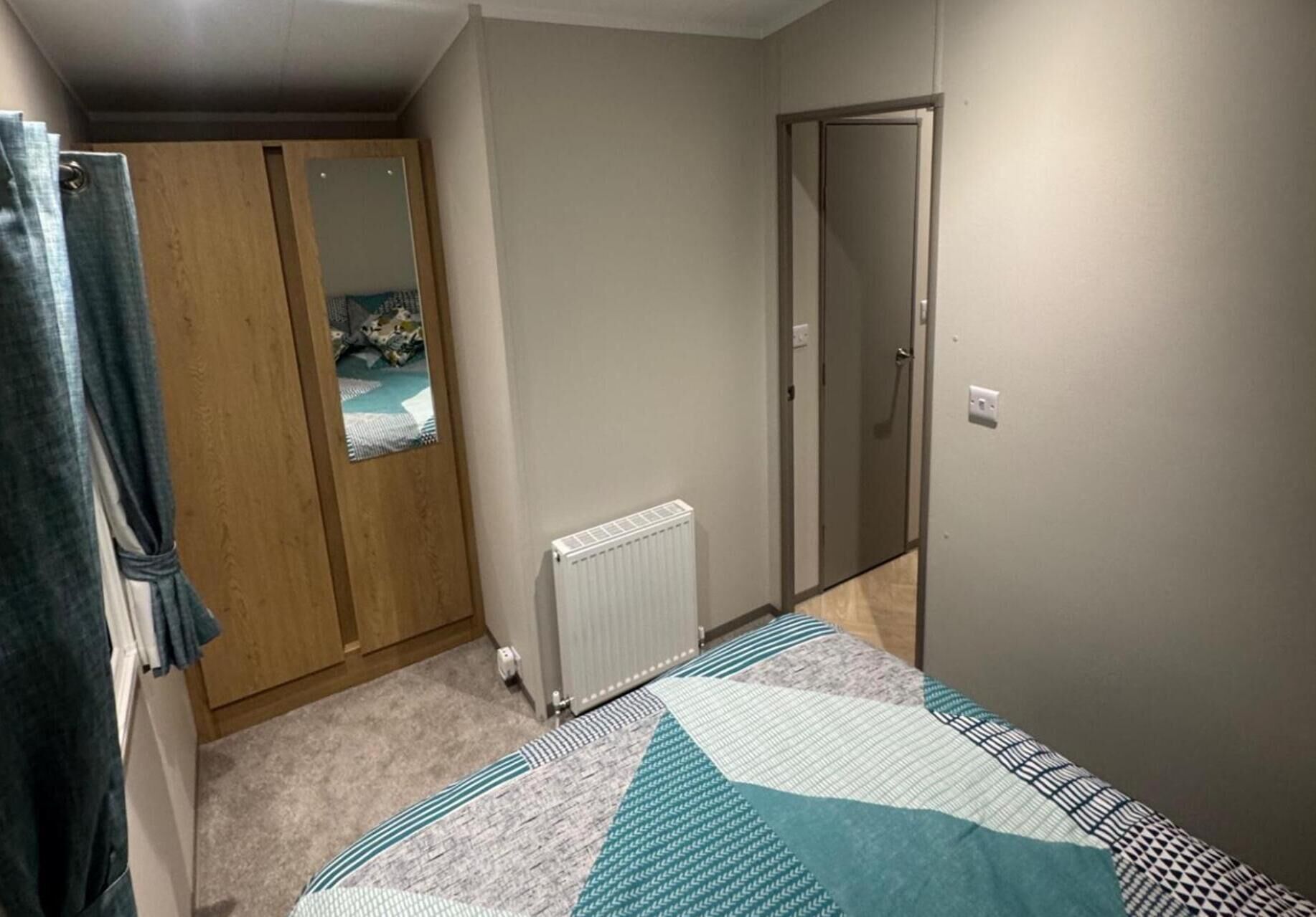 2 bedrooms, WiFi (free), bed sheets