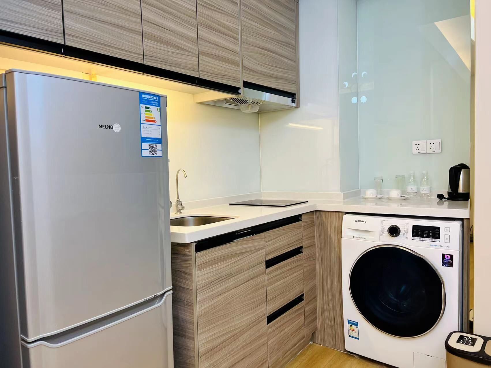 Departamento básico, vista a la ciudad | Cocina privada