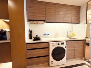 Apartamento clásico, vistas a la ciudad | Cocina privada